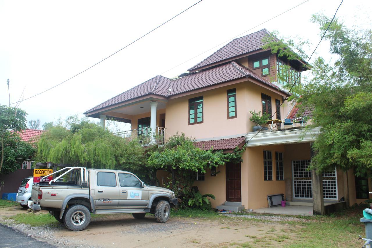 Saba Lodge Dungun Extérieur photo